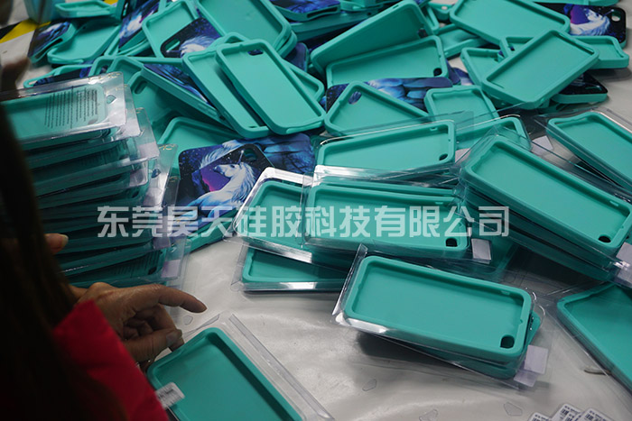 硅胶制品_硅胶手机套包装 硅胶制品_硅胶手机套包装