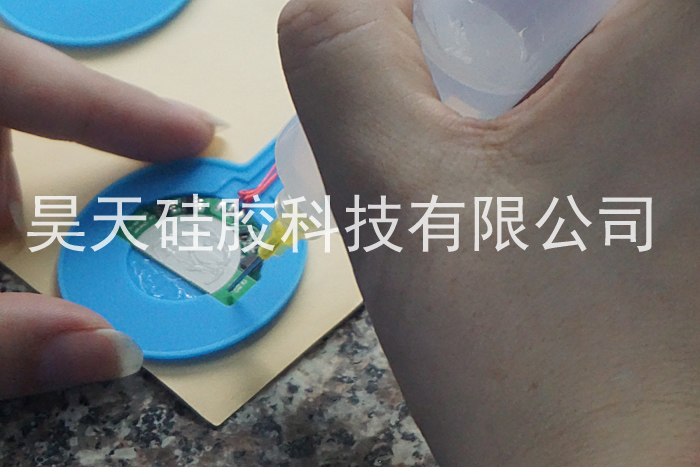 无线充电贴定制_硅胶制品 无线充电贴定制_硅胶制品